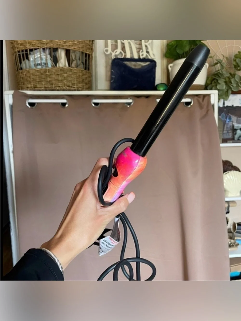 Eva hair NYC curling iron like new condition